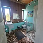 アパート Guest In Private By Airport, Shared Bath, Non-smoking, Contactless Check-in, No Staff, Quiet Stay, Short *