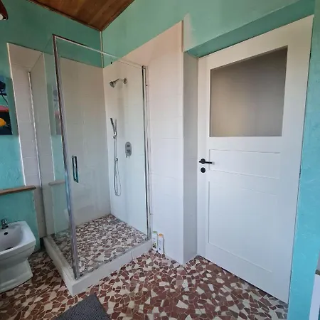 Lägenhet Guest In Private By Airport, Shared Bath, Non-smoking, Contactless Check-in, No Staff, Quiet Stay, Short *